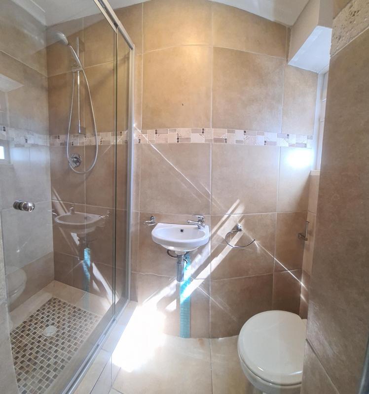 To Let 3 Bedroom Property for Rent in Pinelands Western Cape